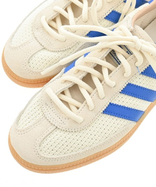 adidas รองเท้าผ้าใบ