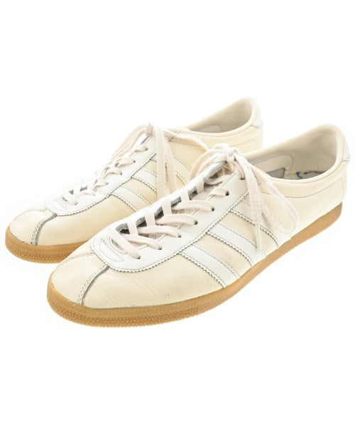 adidas รองเท้าผ้าใบ