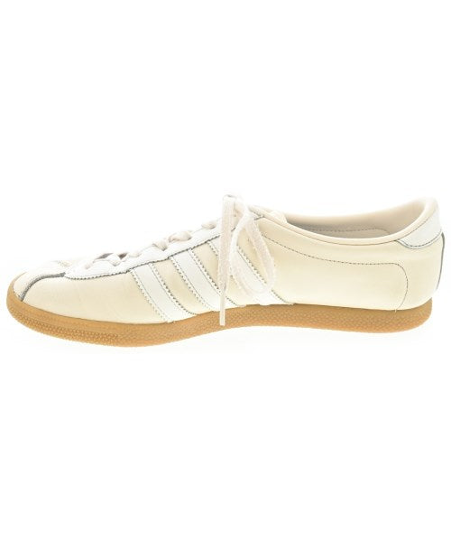 adidas รองเท้าผ้าใบ
