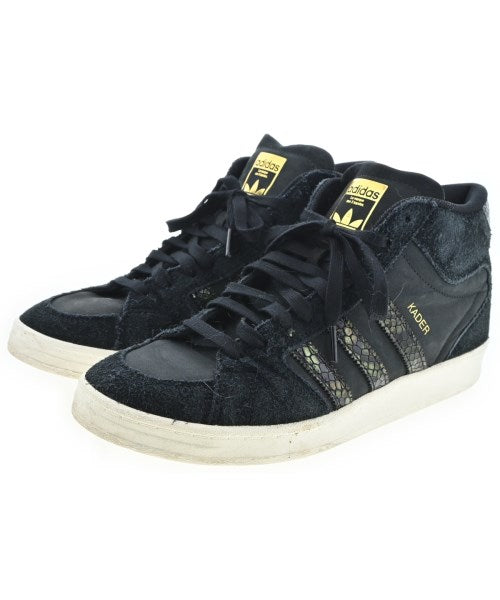 adidas รองเท้าผ้าใบ