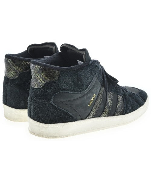 adidas รองเท้าผ้าใบ