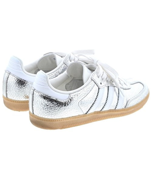 adidas รองเท้าผ้าใบ