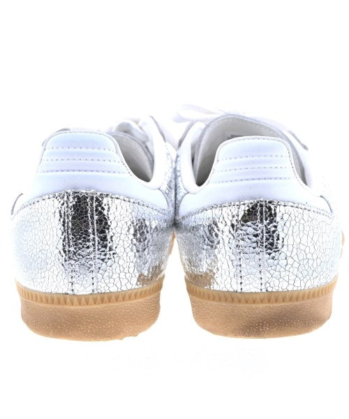 adidas รองเท้าผ้าใบ