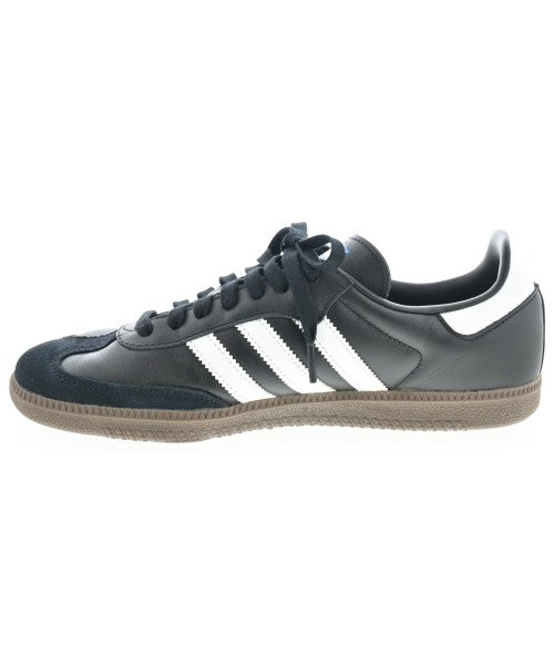 adidas รองเท้าผ้าใบ