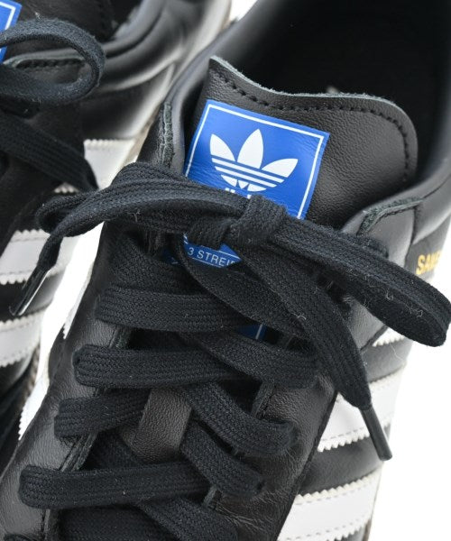 adidas รองเท้าผ้าใบ