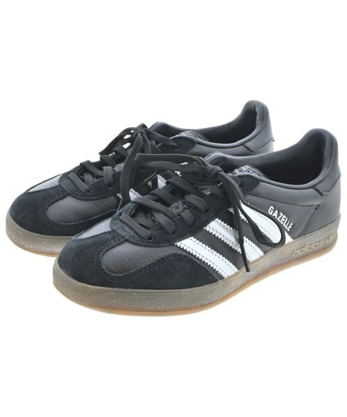 adidas รองเท้าผ้าใบ