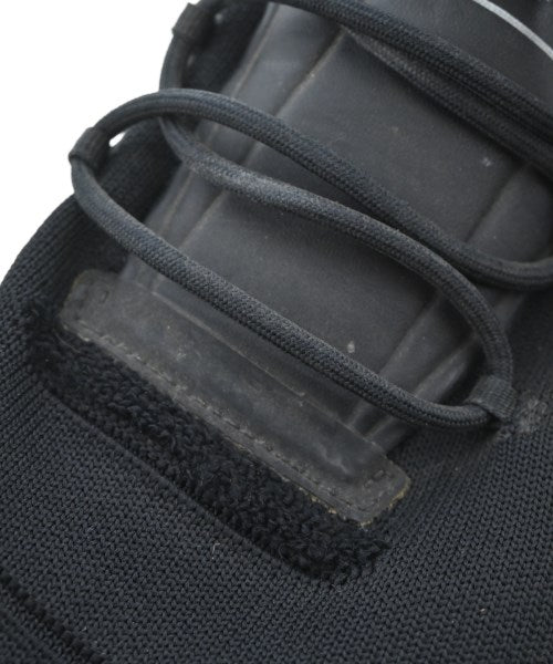 adidas รองเท้าผ้าใบ