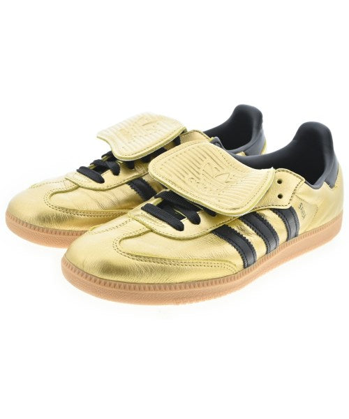 adidas รองเท้าผ้าใบ