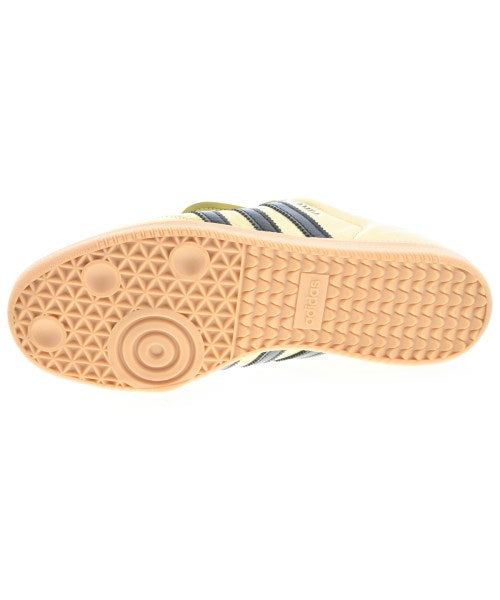adidas รองเท้าผ้าใบ