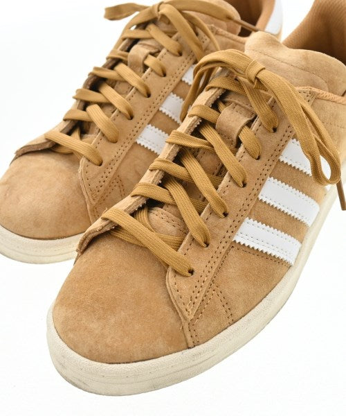 adidas รองเท้าผ้าใบ