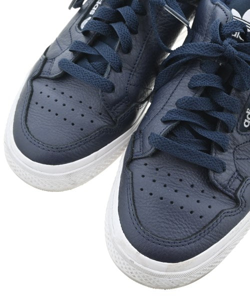 adidas รองเท้าผ้าใบ