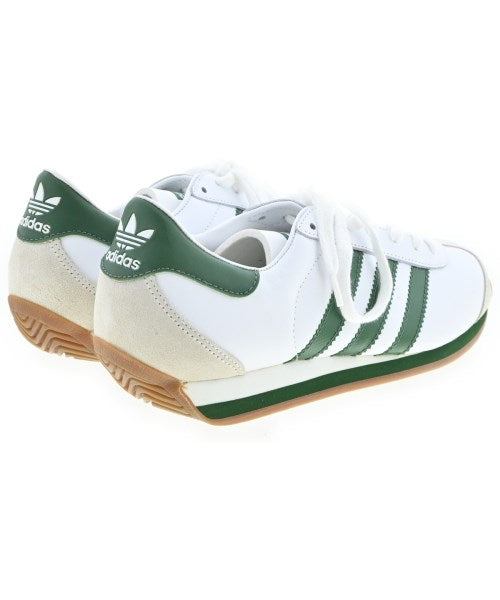 adidas รองเท้าผ้าใบ