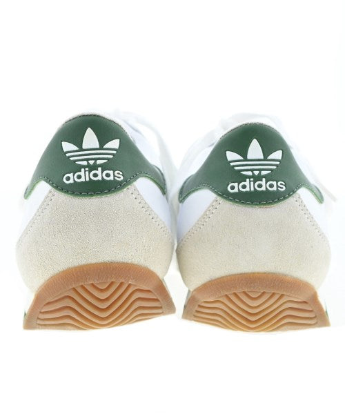 adidas รองเท้าผ้าใบ