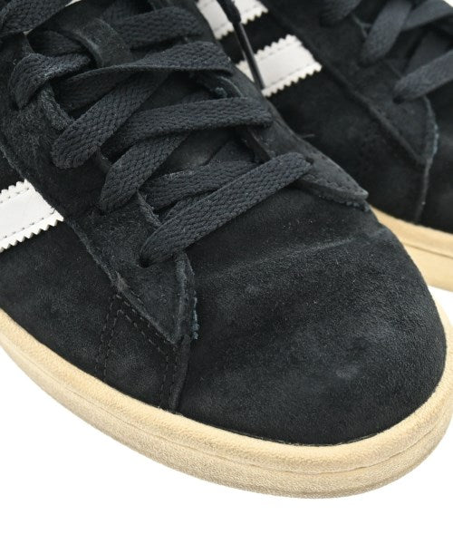 adidas รองเท้าผ้าใบ