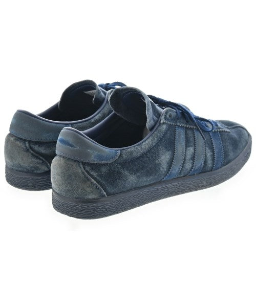 adidas รองเท้าผ้าใบ