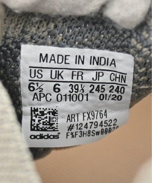 adidas รองเท้าผ้าใบ