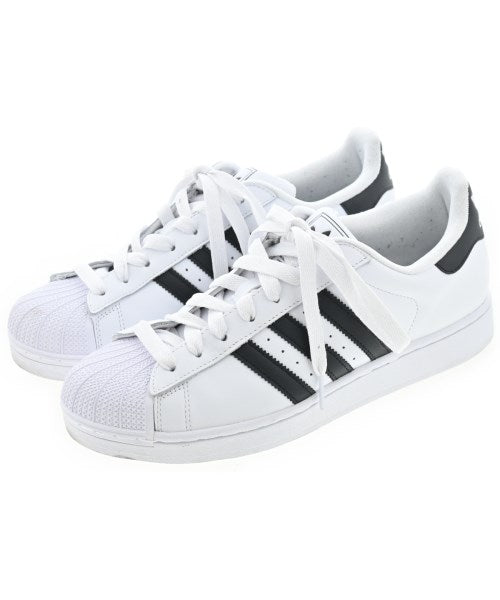 adidas รองเท้าผ้าใบ