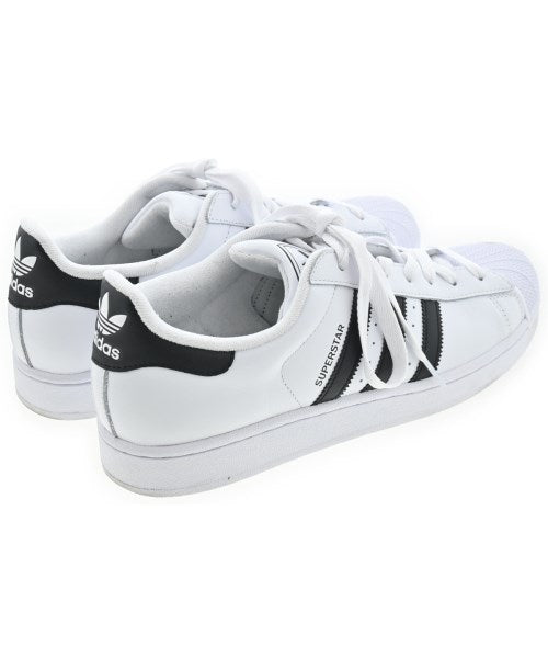 adidas รองเท้าผ้าใบ