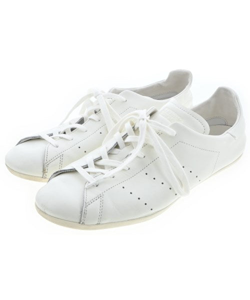 adidas รองเท้าผ้าใบ