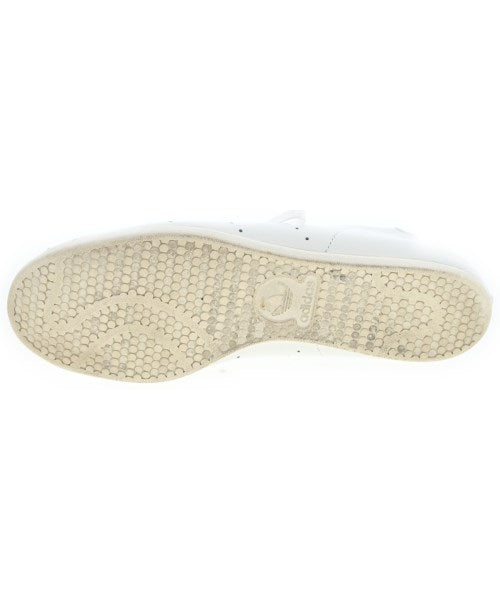 adidas รองเท้าผ้าใบ