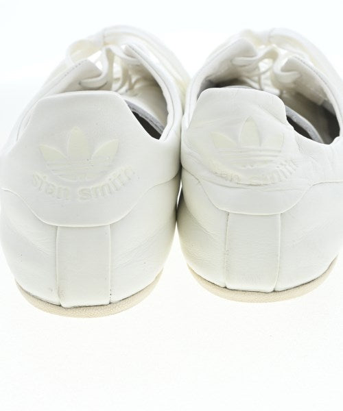 adidas รองเท้าผ้าใบ