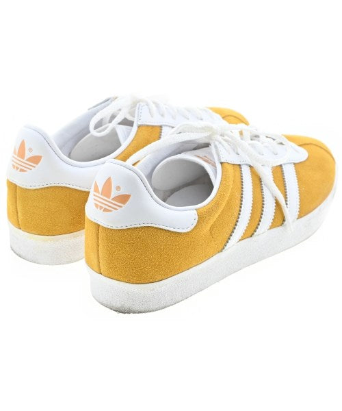 adidas รองเท้าผ้าใบ