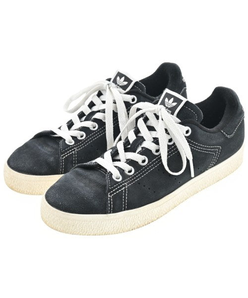 adidas รองเท้าผ้าใบ