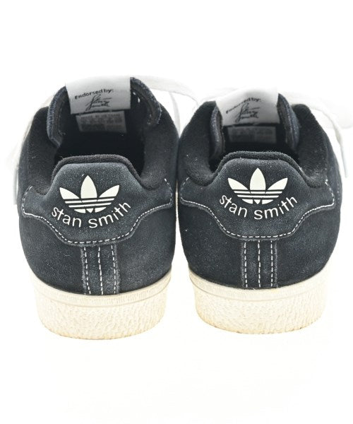 adidas รองเท้าผ้าใบ