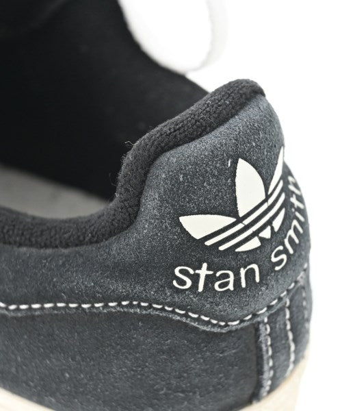 adidas รองเท้าผ้าใบ