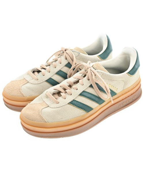 adidas รองเท้าผ้าใบ