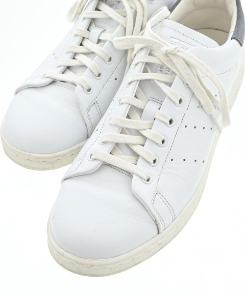 adidas รองเท้าผ้าใบ