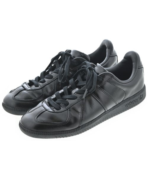 adidas รองเท้าผ้าใบ