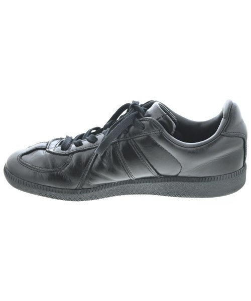 adidas รองเท้าผ้าใบ