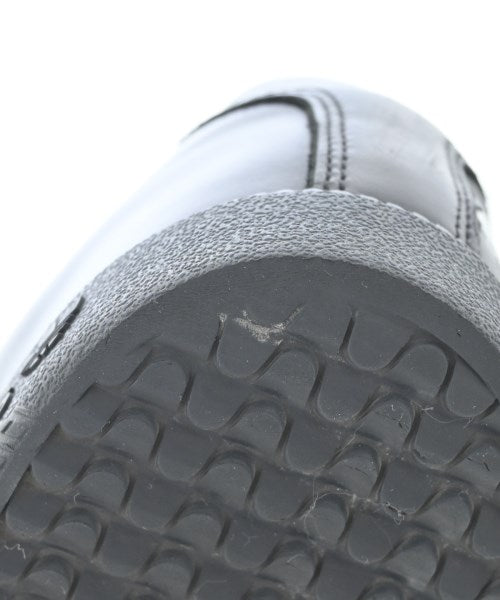 adidas รองเท้าผ้าใบ