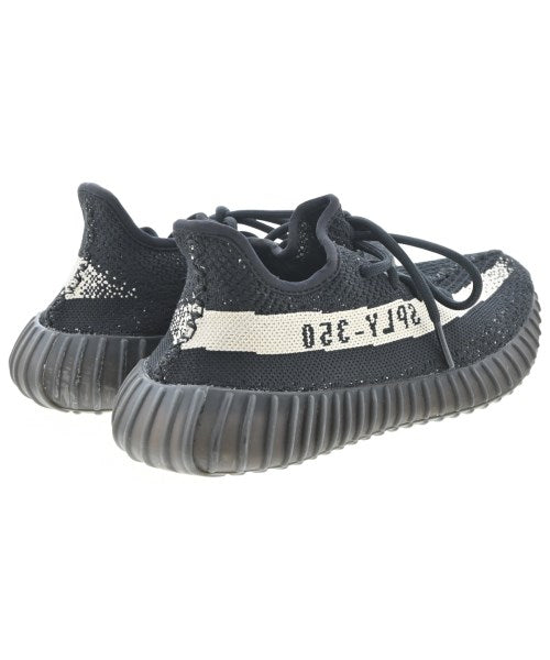 adidas รองเท้าผ้าใบ