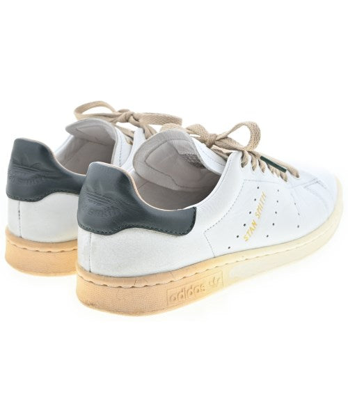 adidas รองเท้าผ้าใบ