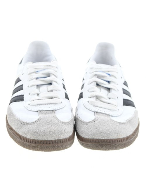 adidas รองเท้าผ้าใบ