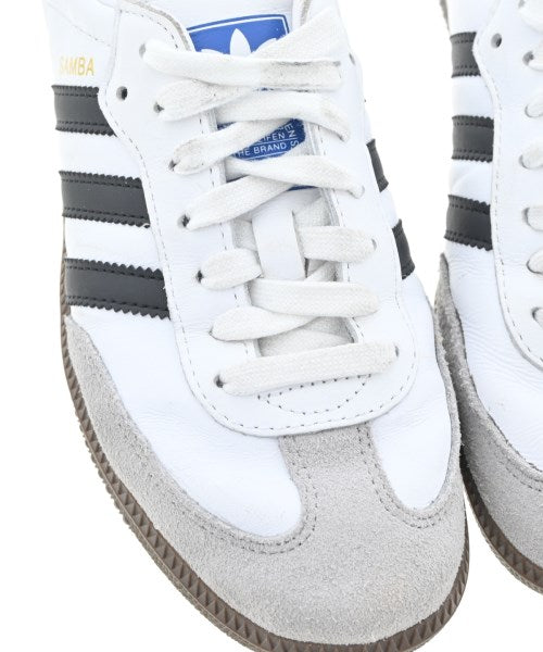 adidas รองเท้าผ้าใบ