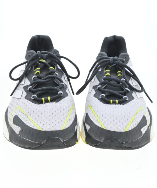 adidas รองเท้าผ้าใบ