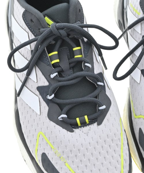 adidas รองเท้าผ้าใบ