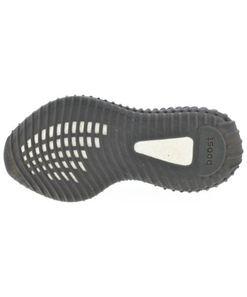 adidas รองเท้าผ้าใบ