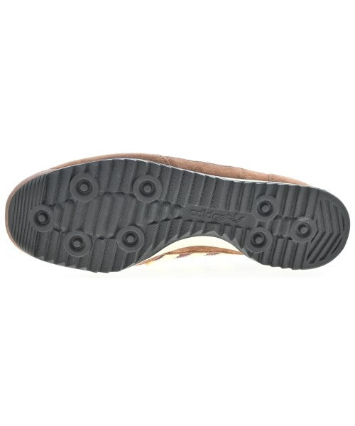 adidas รองเท้าผ้าใบ
