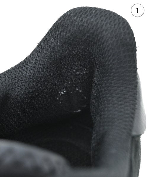 adidas รองเท้าผ้าใบ