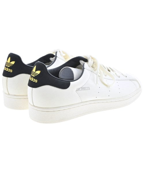 adidas รองเท้าผ้าใบ