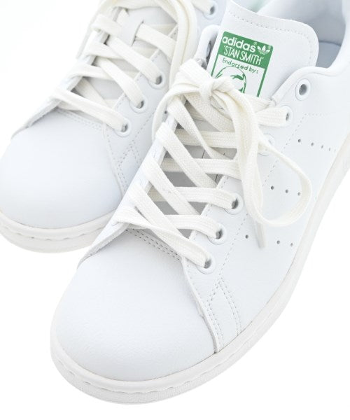 adidas รองเท้าผ้าใบ