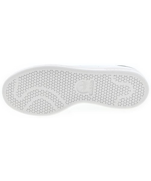 adidas รองเท้าผ้าใบ