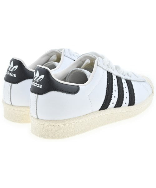 adidas รองเท้าผ้าใบ