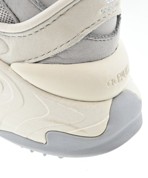 adidas รองเท้าผ้าใบ