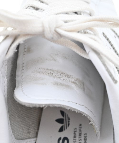 adidas รองเท้าผ้าใบ