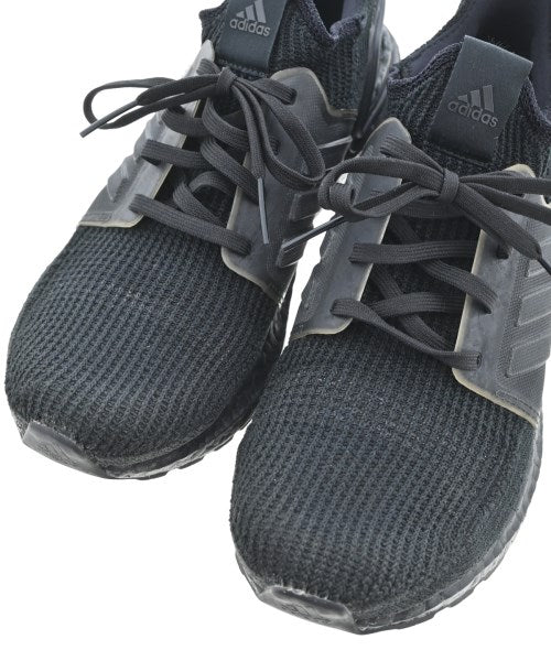 adidas รองเท้าผ้าใบ
